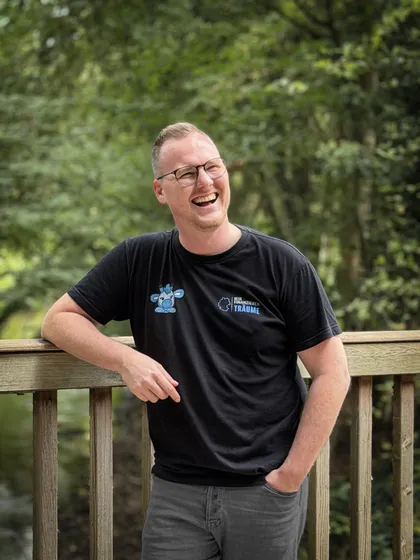 Kevin Helms, Finanzierungsvermittler