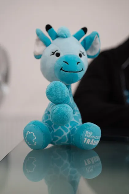 Raffi als Plüschtier